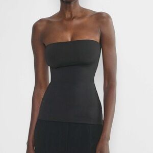 Aritzia Hip Tube Top - BLACK